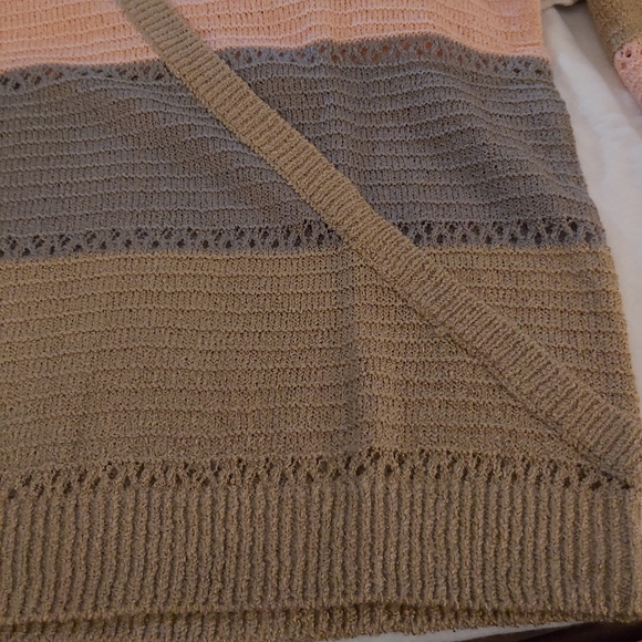 062. Multicolor Color Block Deep V Neck Wrap Sweater  Size M - Picture 10 of 14